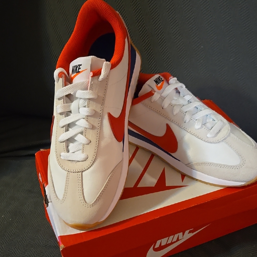 Nike Womens White and Red Sneakers with Blue Highlights